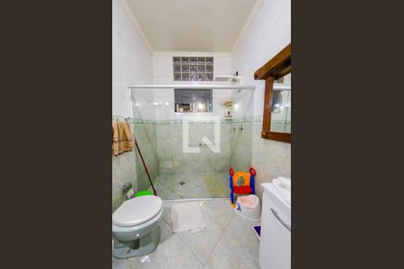 Casa à venda com 292m², 4 quartos e 4 vagasBanheiro