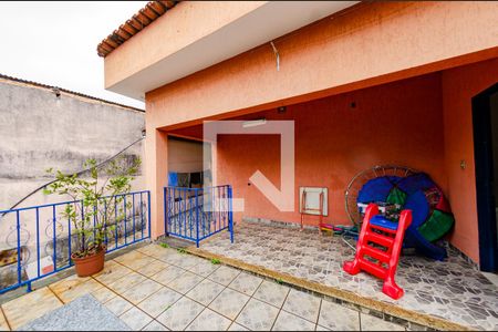 Casa à venda com 292m², 4 quartos e 4 vagasEntrada