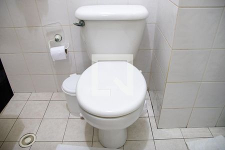 Banheiro do Quarto 1 de casa de condomínio à venda com 2 quartos, 76m² em Vila Ede, São Paulo