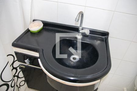 Casa de condomínio à venda com 76m², 2 quartos e 1 vagaBanheiro do Quarto 2