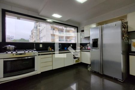 Casa à venda com 380m², 3 quartos e 3 vagasCozinha - Armários