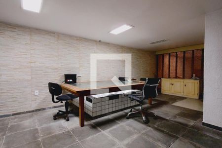 Casa à venda com 380m², 3 quartos e 3 vagasEscritório 2 