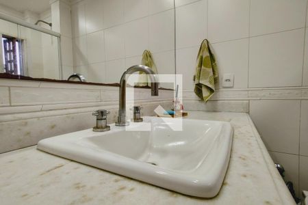 Casa à venda com 380m², 3 quartos e 3 vagasBanheiro Social