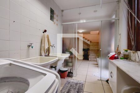 Casa à venda com 380m², 3 quartos e 3 vagasLavanderia