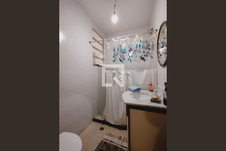 Casa à venda com 380m², 3 quartos e 3 vagasBanheiro de serviço