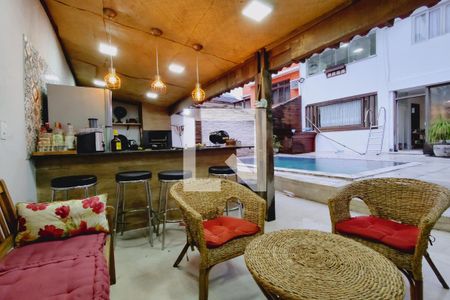 Casa à venda com 380m², 3 quartos e 3 vagasEspaço Gourmet