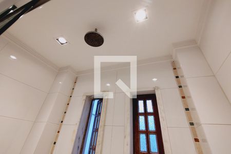 Casa à venda com 380m², 3 quartos e 3 vagasBanheiro da Suíte 1