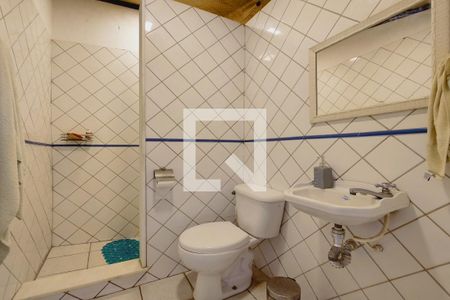 Casa à venda com 380m², 3 quartos e 3 vagasBanheiro 2