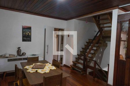 Sala de casa à venda com 6 quartos, 397m² em São Francisco, Niterói