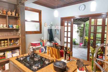 Casa à venda com 397m², 6 quartos e 2 vagasCozinha