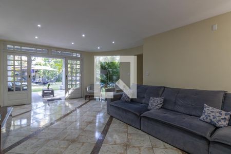 Sala de casa de condomínio à venda com 8 quartos, 1000m² em Recreio dos Bandeirantes, Rio de Janeiro