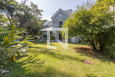 Casa de condomínio à venda com 1000m², 8 quartos e 4 vagas Casa de condomínio à venda com 1000m², 8 quartos e 4 vagasÁrea externa