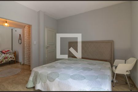 Casa de condomínio à venda com 1000m², 8 quartos e 4 vagas Casa de condomínio à venda com 1000m², 8 quartos e 4 vagasSuíte 1 (Master)