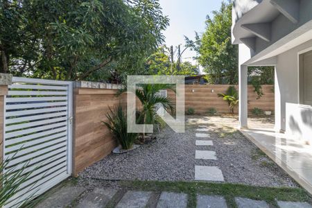 Casa de condomínio à venda com 1000m², 8 quartos e 4 vagas Casa de condomínio à venda com 1000m², 8 quartos e 4 vagasÁrea externa