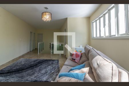 Casa de condomínio à venda com 1000m², 8 quartos e 4 vagas Casa de condomínio à venda com 1000m², 8 quartos e 4 vagasSala de acesso às Suítes