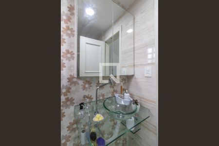 Casa de condomínio à venda com 1000m², 8 quartos e 4 vagas Casa de condomínio à venda com 1000m², 8 quartos e 4 vagasBanheiro Social