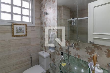 Casa de condomínio à venda com 1000m², 8 quartos e 4 vagas Casa de condomínio à venda com 1000m², 8 quartos e 4 vagasBanheiro Social