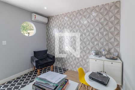 Casa de condomínio à venda com 1000m², 8 quartos e 4 vagas Casa de condomínio à venda com 1000m², 8 quartos e 4 vagasAnexo (Consultório ou Escritório)