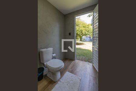 Casa de condomínio à venda com 1000m², 8 quartos e 4 vagas Casa de condomínio à venda com 1000m², 8 quartos e 4 vagasÁrea externa - Lavabo