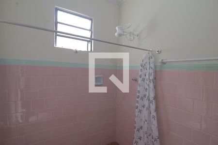 Banheiro de casa para alugar com 3 quartos, 100m² em Marechal Rondon, Canoas