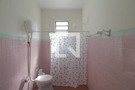 Casa para alugar com 100m², 3 quartos e 2 vagasBanheiro