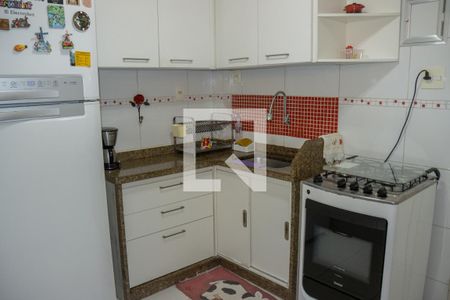 Apartamento à venda com 100m², 3 quartos e 1 vaga Apartamento à venda com 100m², 3 quartos e 1 vagaCozinha