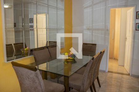 Apartamento à venda com 100m², 3 quartos e 1 vaga Apartamento à venda com 100m², 3 quartos e 1 vagaSala