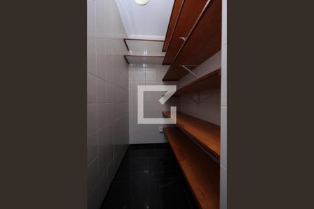 Apartamento à venda com 220m², 3 quartos e 2 vagasDispensa