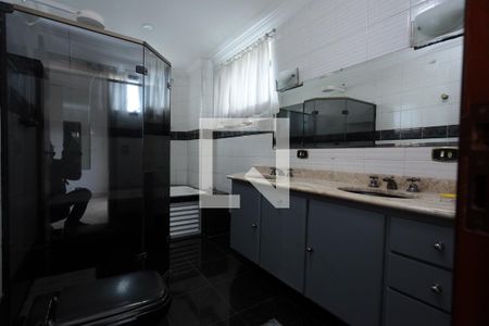 Apartamento à venda com 220m², 3 quartos e 2 vagasBanheiro da Suíte 1