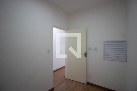 Quarto 1 de apartamento à venda com 2 quartos, 50m² em Vila Carmosina, São Paulo