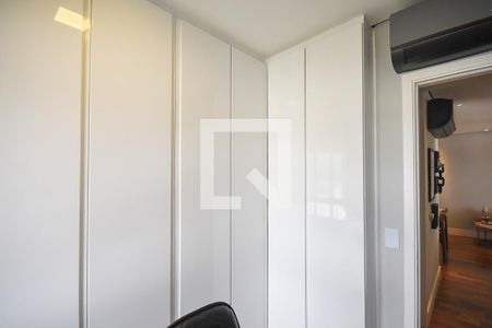 Apartamento à venda com 73m², 2 quartos e 2 vagasQuarto