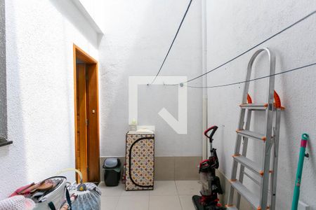 Casa à venda com 75m², 3 quartos e 2 vagasLavanderia
