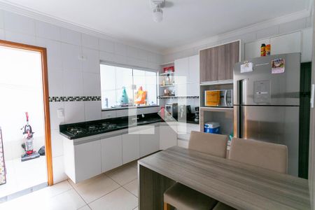 Casa à venda com 75m², 3 quartos e 2 vagasCozinha