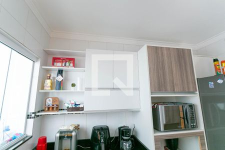 Casa à venda com 75m², 3 quartos e 2 vagasCozinha - Armários