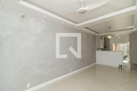 Sala de casa para alugar com 2 quartos, 195m² em Ramos, Rio de Janeiro