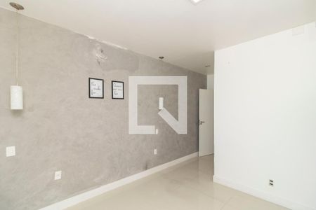 Sala de casa para alugar com 2 quartos, 195m² em Ramos, Rio de Janeiro