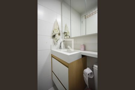 Apartamento à venda com 41m², 2 quartos e 1 vaga Apartamento à venda com 41m², 2 quartos e 1 vagaBanheiro