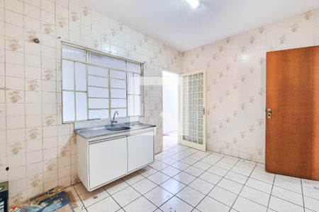 Casa para alugar com 110m², 3 quartos e 2 vagasCozinha