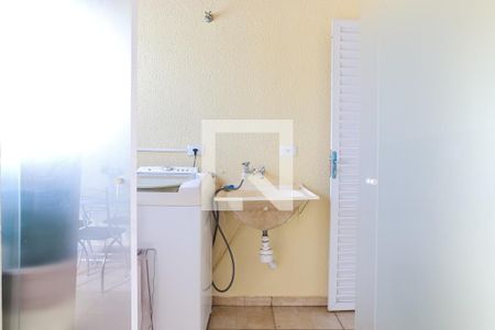 Apartamento à venda com 100m², 2 quartos e 1 vagaÁrea de Serviço