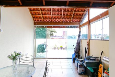 Apartamento à venda com 100m², 2 quartos e 1 vagaCobertura