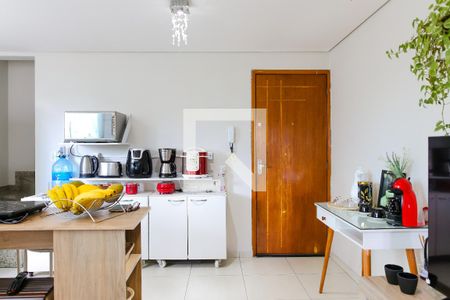 Sala e Cozinha de apartamento à venda com 2 quartos, 100m² em Vila Lucinda, Santo André