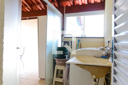 Apartamento à venda com 100m², 2 quartos e 1 vagaÁrea de Serviço