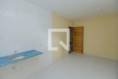 Sala/Cozinha de casa para alugar com 2 quartos, 50m² em Jardim Santa Teresinha, São Paulo