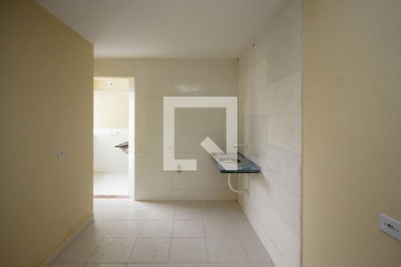 Cozinha de apartamento para alugar com 2 quartos, 50m² em Jardim Santa Teresinha, São Paulo