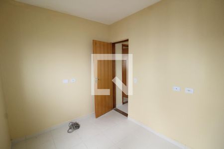 Quarto 2 de apartamento para alugar com 2 quartos, 50m² em Jardim Santa Teresinha, São Paulo