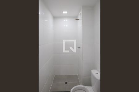 Apartamento para alugar com 34m², 2 quartos e sem vaga Apartamento para alugar com 34m², 2 quartos e sem vagaBanheiro