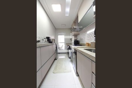 Apartamento à venda com 72m², 2 quartos e 2 vagasCozinha e Área de Serviço