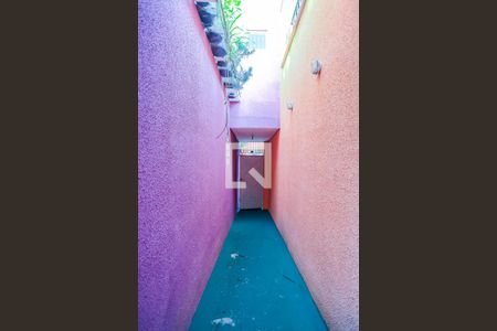 Casa à venda com 153m², 3 quartos e 2 vagasCorredor Lateral