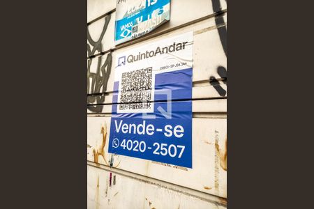 Casa à venda com 153m², 3 quartos e 2 vagasFachada