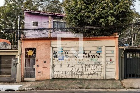 Casa à venda com 153m², 3 quartos e 2 vagasFachada